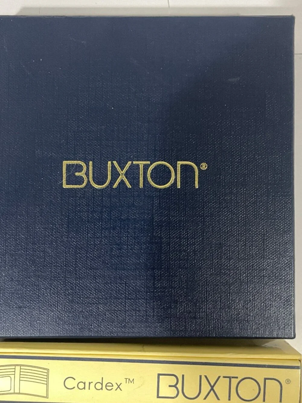 Men's Bi-Fold (Bill Fold) Buxton Black Genuine Leather Cardex Wallet in Box
